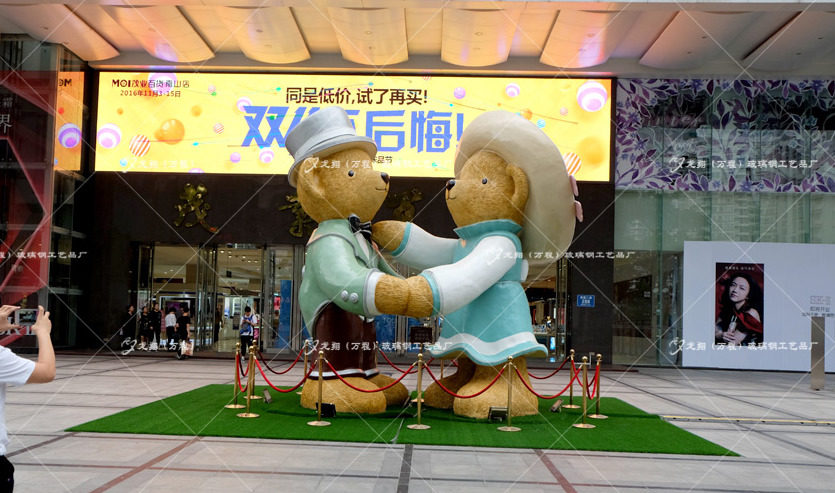 玻璃鋼雕塑要怎么維護保養呢?
